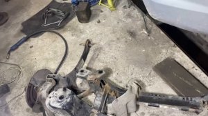 Перепресовка / замена ВСЕХ сайлентблоков ЗАДНИХ рычагов Форд фокус. Снятие подрамника