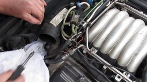 Замена ДТОЖ  AUDI A6 C5 2.8 ALG (датчик температуры охлаждающей жидкости)