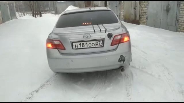 Три полоски adidas смотреть онлайн