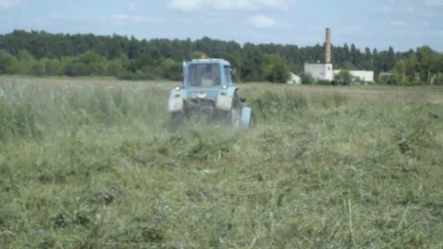 Самодельная дробилка сорняков и кустарников на МТЗ-82 смотреть онлайн