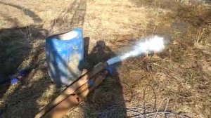 Работа эрлифта в промышленной водозаборной скважине.