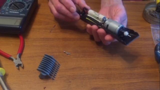 Ремонт машинки для стрижки CHROMSTYLE MOSER смотреть онлайн