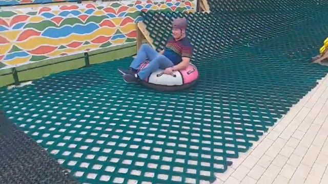 В.В.Лихачев - глава Волгограда, прокатился на тьюбах смотреть онлайн