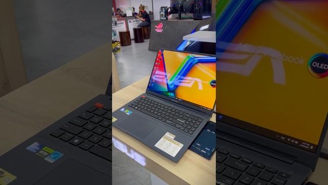 Asus Vivobook Pro 16 OLED 2023, (Timeboot), RTX4060?? #shoets #laptops смотреть онлайн