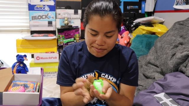 Random Fandon Unboxing - [Only 90's Kids Remember] смотреть онлайн