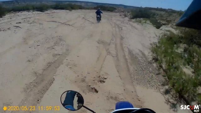 Прохват по руслу реки на Honda crm 250AR , Казахстан , Мангистау , впадина Карагие смотреть онлайн