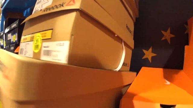 Кроссовки со скидкой #adidas #reebok #nike #puma смотреть онлайн