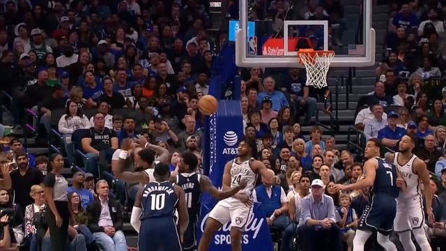 Kyrie Irving NASTY Handles & Crossovers 🔥 смотреть онлайн