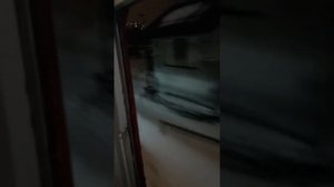 У всей электрички не работают двери! А машинист просит отойти и следует по маршруту!!!
