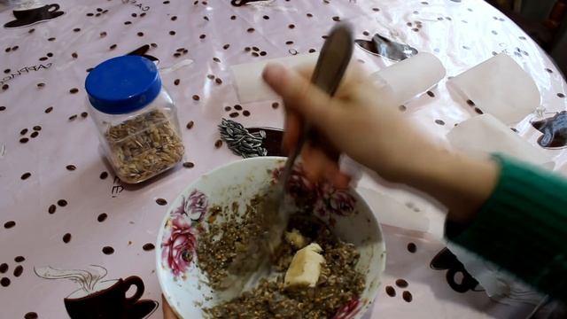 БАНАНОВОЕ ПЕЧЕНЬЕ ДЛЯ ПОПУГАЕВ | КАК ГОТОВИТЬ ВКУСНЯШКИ | PetMania смотреть онлайн