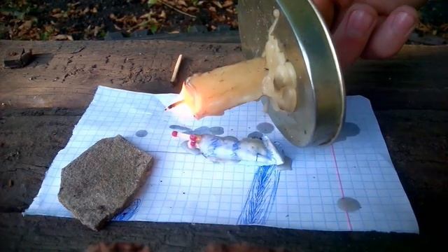 Делаю походную спичку из обычной спички и свечки.