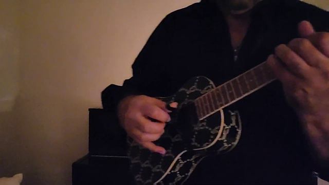Europa (C. Santana/B. Paiva) cover on a Fender Billie Eilish signature Ukulele смотреть онлайн