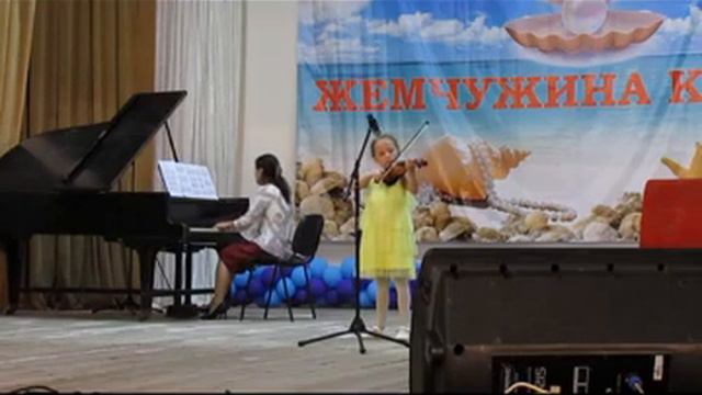 как я играю на скрипке и мама на форте Праге💝💞💖💓💗👍🏻👍 смотреть онлайн