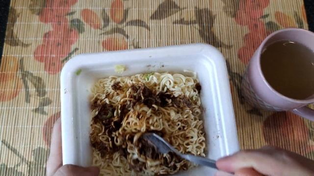 Лапша от Nissin с курицей терияки