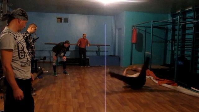 Клип Грибы - копы Break Dance Old School Grebz Брейк Данс смотреть онлайн