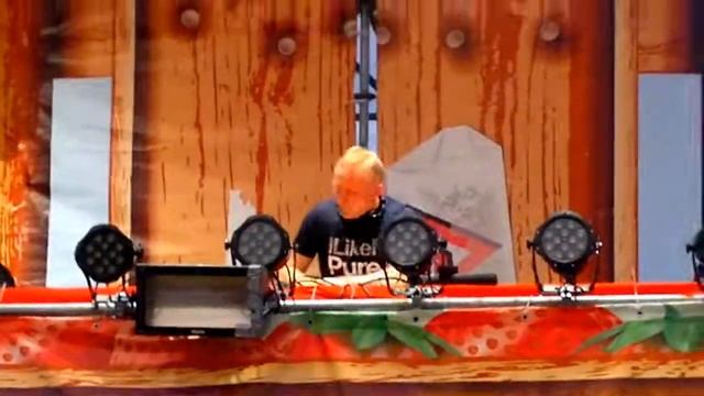 Solarstone - Howl at the moon @ Fruit Vibrations in Moscow 05.07.2014 смотреть онлайн