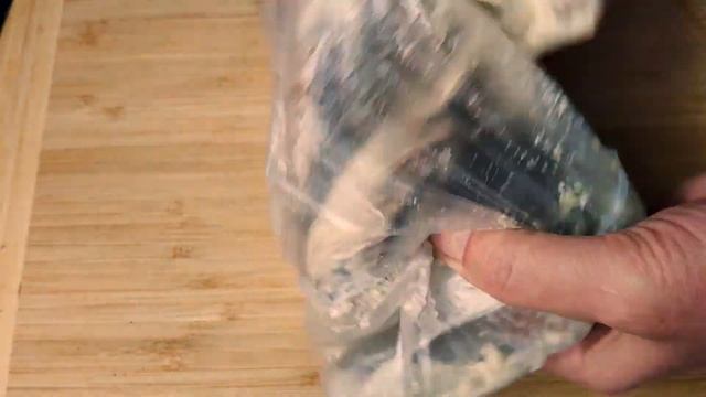 Камбала жареная. Простая разделка, способ нарезки и жарка на бумаге. Все секреты вкусной рыбы. смотреть онлайн