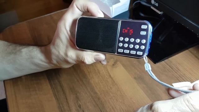 Мини FM приемник MP3 проигрыватель L088 смотреть онлайн