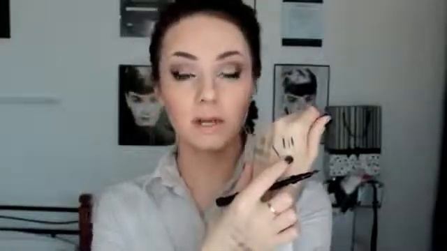 ●Моя повседневная косметичка● Чем я рисую лицо☺☻ смотреть онлайн