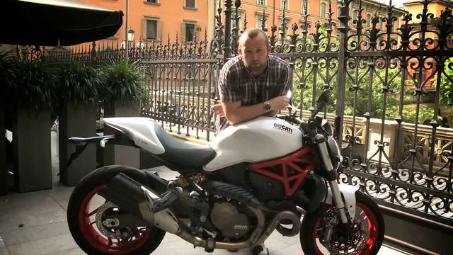 Ducati Monster 821 Review смотреть онлайн