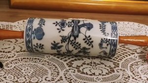 Прогуляемся немного по антикварному  рынку и посмотрим что я нашла.