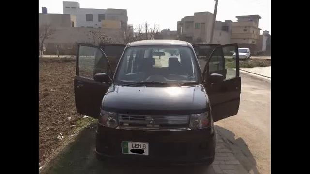 Mitsubishi Toppo 19 in black colour смотреть онлайн