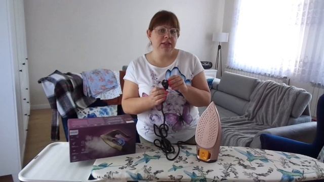 Żelazko parowe Philips Azur DST8040/30 смотреть онлайн