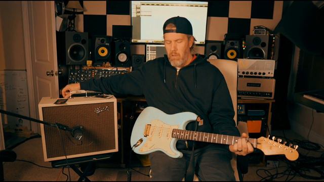 NEW - Gibson Falcon 5 and Falcon 20 Guitar Amps - These are pretty Tasty Amps! смотреть онлайн