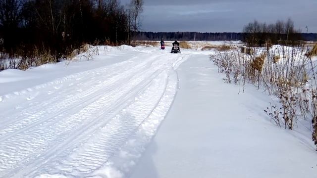 Сын осваивает новый класс снегохода Ranger 49 смотреть онлайн