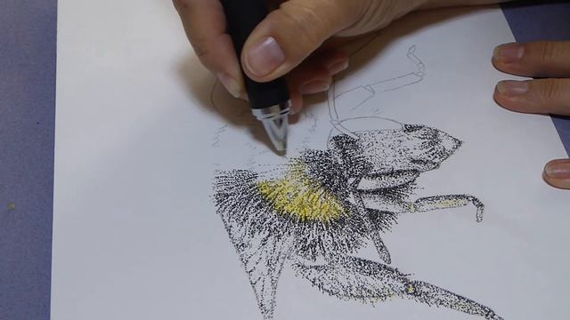 Bee using the Cuttlelola Dotspen including changing the cartridge. смотреть онлайн
