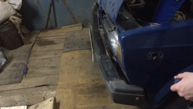 Подготовка к шумоизоляции ВАЗ 2107, и заводим после зимнего простоя. #1 смотреть онлайн