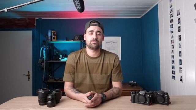Fujifilm - which camera is best for you?? The differences between the X-T30, X-T4 and GFX100s смотреть онлайн