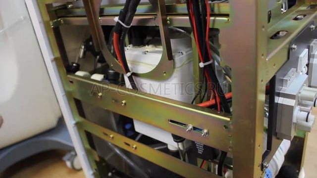 Обзор диодного лазера с манипулой вакуумной эпиляции KIERS 145 аналог LightSheer DUET Часть 2 смотреть онлайн
