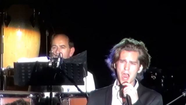 AMAURY VASSILI FRAGILE TREBES 2012 07 07 смотреть онлайн