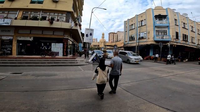 Inside The Real Streets Of Dar Es Salaam, Tanzania ??
