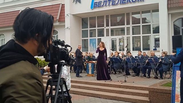 01.10.2022 г. Brest Belarus... "Осенний Бал". В. Коваль... Духовой оркестр... Прогулки с Викторией смотреть онлайн