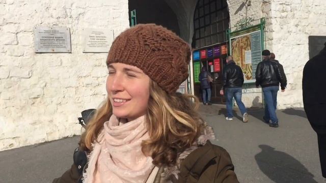 The World's Most Tolerant City! (Alisa & Liza Around the World) Episode 1 смотреть онлайн