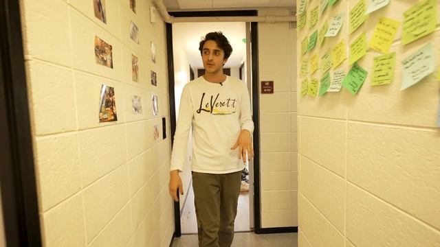 Harvard Dorm Tour // SENIOR YEAR PENTHOUSE 2022 смотреть онлайн