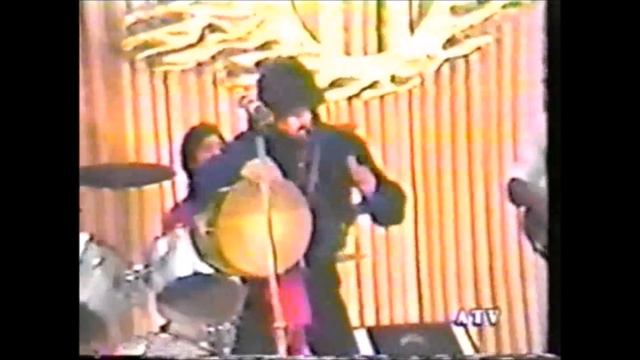 Harout Pamboukjian - Armenian Hoghe [1982 Video] смотреть онлайн