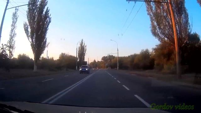 Дорога из Луганска через Краснодон ранним утром смотреть онлайн