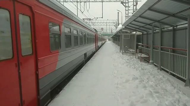 Электропоезд ( ЭД4М 0330 ) с пригородным сообщением Москва - Балашиха смотреть онлайн