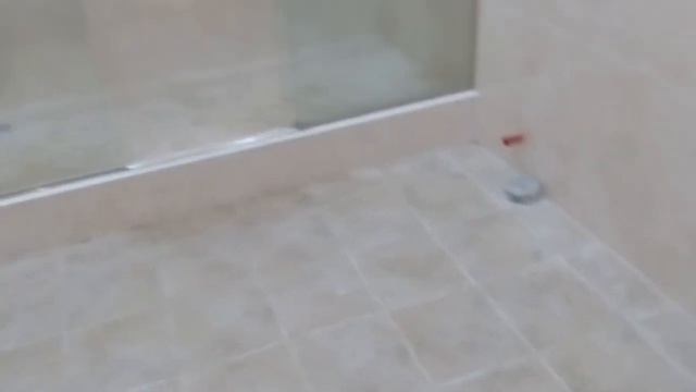 Раздвижная душевая из прозрачного стекла на заказ. Размеры 2120x2000 мм смотреть онлайн