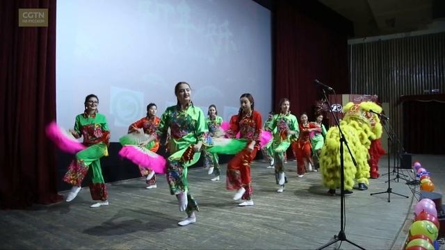 Праздник весны омечают не только в Китае смотреть онлайн
