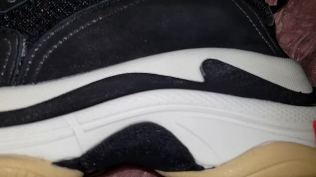 Обзор BALENCIAGA TRIPLE S BLACK WHITE RED смотреть онлайн