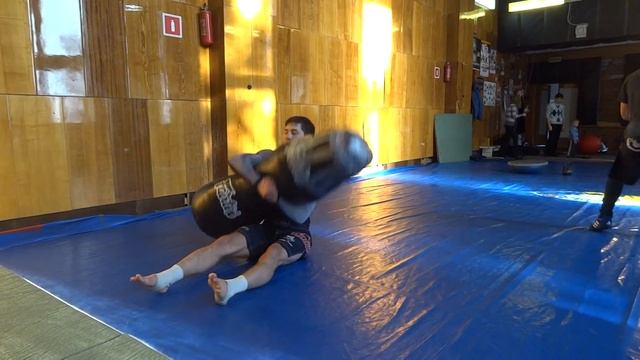 14 02 01 Элементы КроссФита "Работа с отягощением" смотреть онлайн