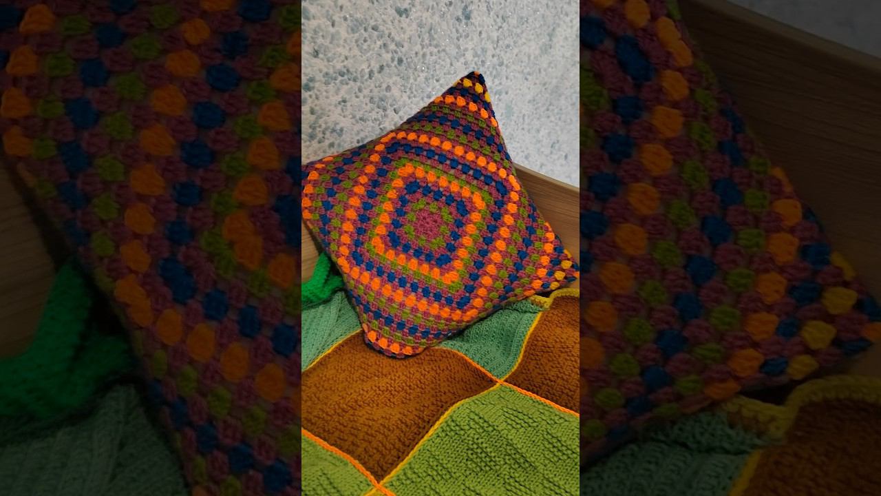 #shorts Подушка крючком . Ах,этот бабушкин квадрат. Универсален во всем смотреть онлайн