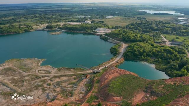 Изумрудное озеро - Каменищенский карьер. 4K смотреть онлайн