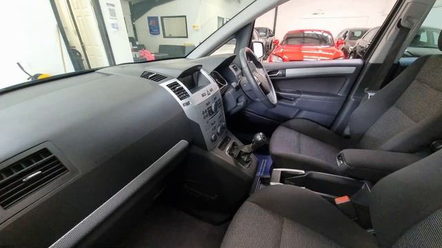 Vauxhall Zafira 1.8 i VVT 16v SRi Exterior Pack 5dr смотреть онлайн