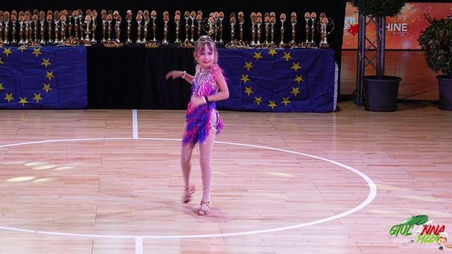 Bachata, Championnat d'Europe de Bachata Nîmes 2023, Giulianna Leaune, Européen Cup . смотреть онлайн