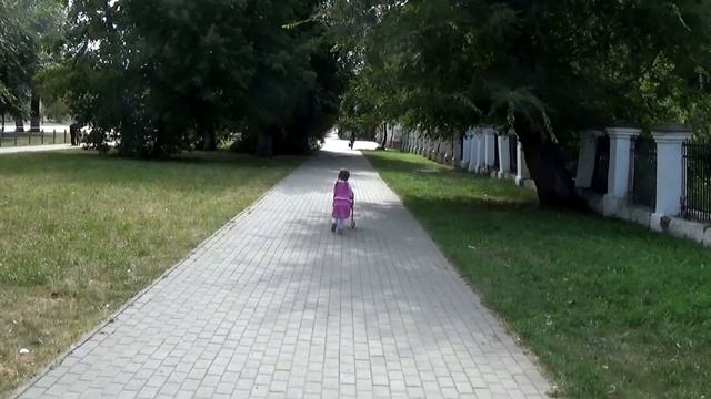 Гуляем по улице Горького смотреть онлайн